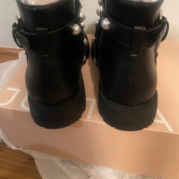 NWT JustFab Clarice Cut-Out Lug Sole Boots size 7.5 - Picture 7 of 10